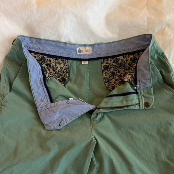 J.Crew Men's Green Khaki Shorts Size 32 - Picture 4 of 7